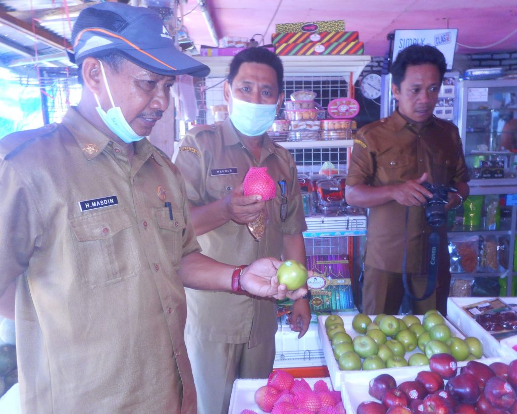 Antisipasi Bahan Makanan Yang Mengandung Zat Berbahaya, Dinas Ketapang Gelar Sidak Di Pasar Topoyo