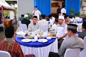 Buka Puasa Dengan Anak Yatim, Arsal Katakan Pentingnya Menjalin Silahturahmi Antara Pemerintah Dengan Masyrakat