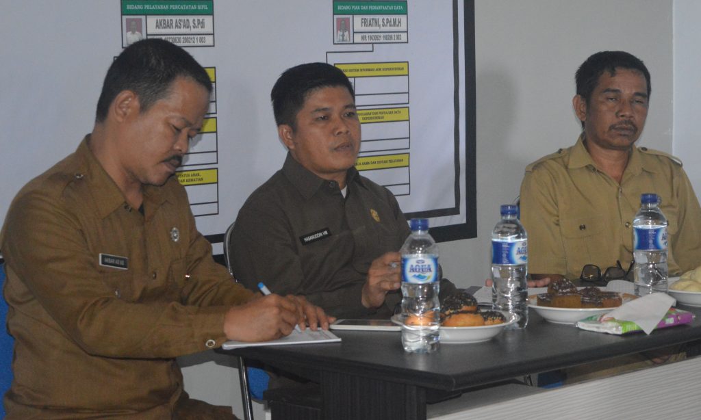 Wujudkan Efektivitas Pelayanan, Kedisiplinan Prioritas Utama Disdukcapil Mateng