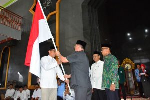 Ini Pesan Bupati Mateng Saat Melepaskan Secara Resmi 161 CJH Mateng