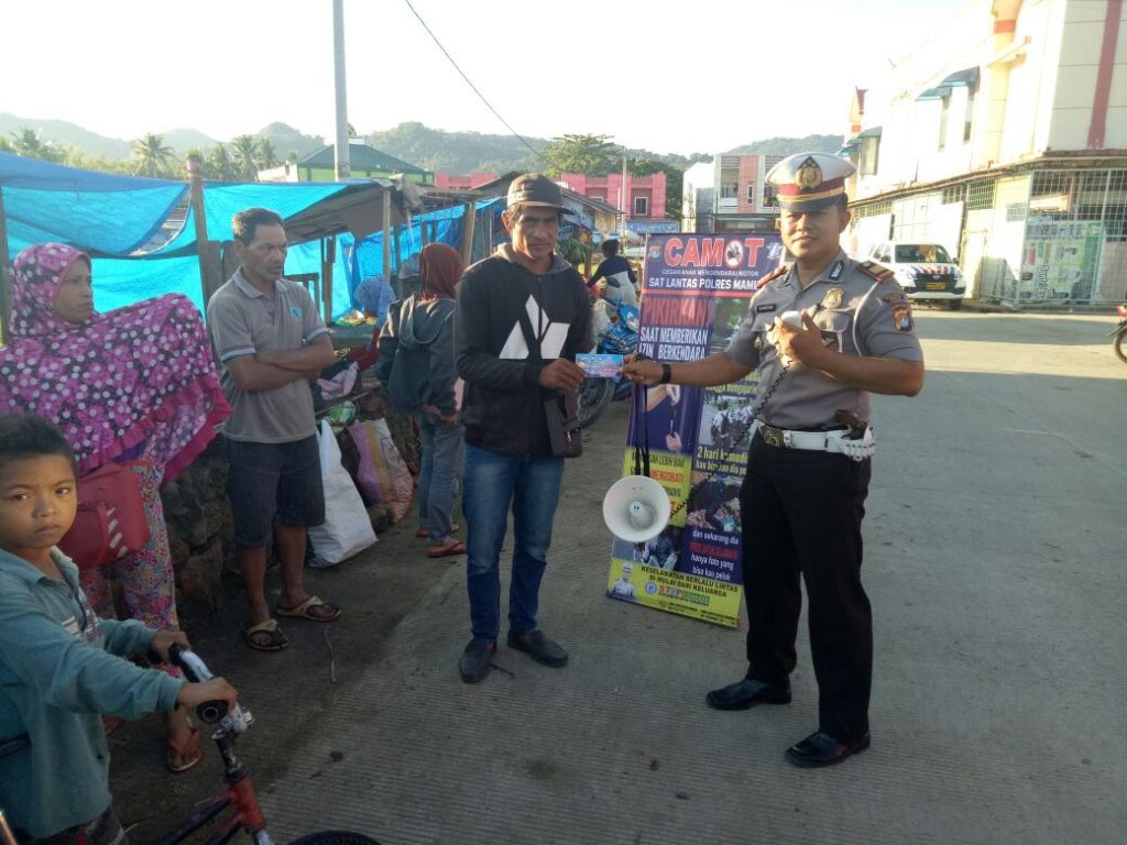 Kasatlantas Polres Mamuju Gelar Sosialisasi Camot