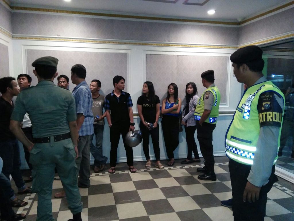 Polresta Pekanbaru Amankan Sepasang Muda Mudi Sedang Pesta Shabu Dan 25 Muda-mudi Tidak Memiliki KTP