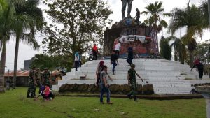 Jelang HUT TNI, Korem 142 Tatag Gelar Karya Bhakti Di Monumen Ahmad Kirang