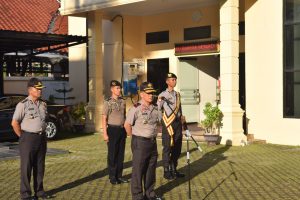 Usai Apel Pagi, Kapolda Dan Jajaranya Lakukan Tes Urine