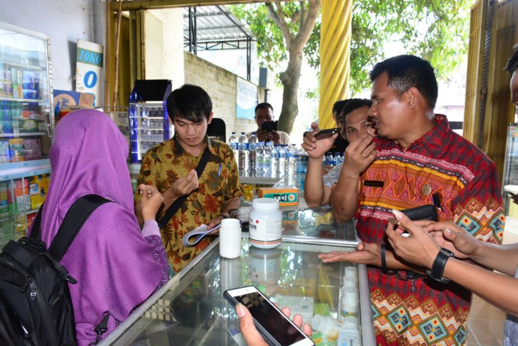 Cegah Peredaran Obat Terlarang Dan Physikotropika, Bupati Mateng Sidak Ke Beberapa Apotik