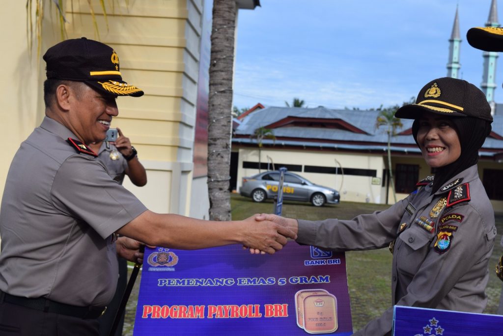 Ini 3 Personil Polda Sulbar Dapat Undian Program Payroll Polri dari BRI Pusat