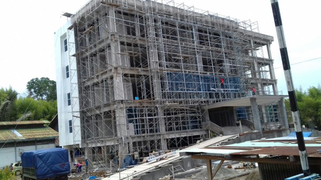 Wadduh…!! Anggaran Proyek Pembangunan Kantor PLN Mamuju Tidak Transfaran