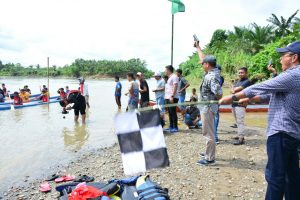 Sambut HUT Mateng Ke 5, Pemkab Mateng Gelar Lomba Perahu Belang