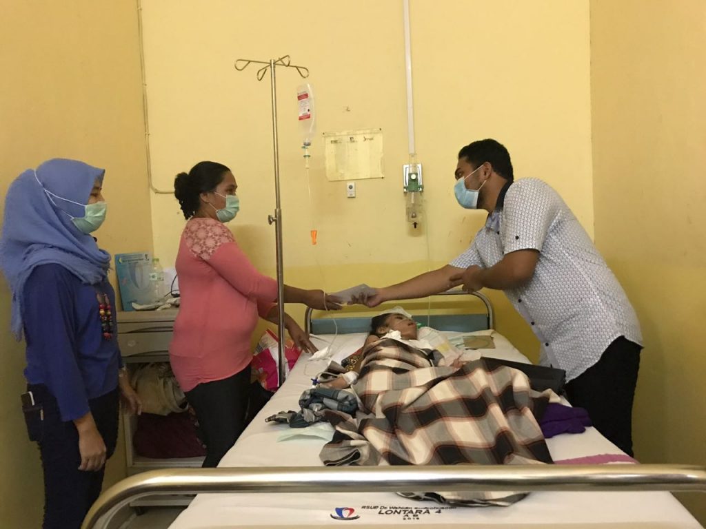 Afzal Santuni Penderita Gizi Buruk Asal Polman