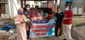 Peduli Kemanusian, Komunitas MR Peduli Salurkan Bantuan ke Sulbar