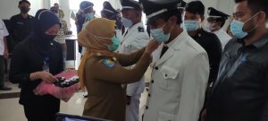 Lantik Delapan Pejabat Kades, Sutinah : Pejabat Kades Jangan Sewenang-Wenang Dalam Memerintah