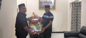 Sekkab Mateng Melapor ke UPG Sebelum Menyalurkan Parsel Hari Raya ke Pengurus Ponpes Ulil Al Baab