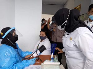 Gebrak Vaksinasi Diluncurkan, Sutinah : Jangan Takut Di Vaksin