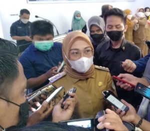 Torehkan Sejumlah Catatan Menarik di 100 Hari Kerja, Sutinah : Fokus Selanjutnya Menginplementasikan Visi-Misi Mamuju “KEREN”