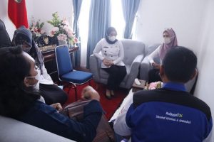 Dalam Rangka Ini, Relawan TIK Sowan Ke Bupati