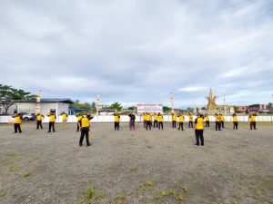 Jaga Fisik Dan Kebugaran Tubuh, Personil Polres Mamuju Tengah Gelar Olahraga Bersama