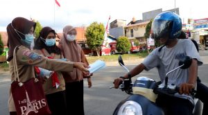 Gerakan Pramuka Kwarcab Mamuju Bagi-Bagi Masker