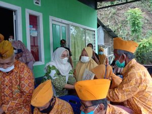 Bupati Mamuju Sambangi Puluhan Veteran