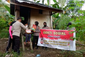 Sambut Hari Jadi ke-73, Polwan Polres Mamuju Tengah Gelar Baksos