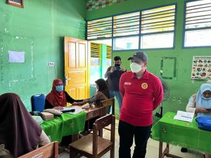 Pantau Vaksinasi Massal Pelajar di SMPN 1 Majene, Kabinda Sulbar Himbau Guru Dan Orang Tua Murid Jangan Percaya Berita Hoax