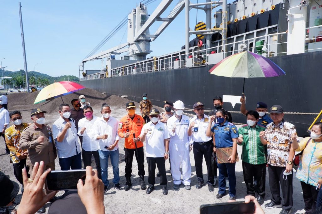 Karantina Pertanian Mamuju Ekspor Puluhan Ribu Ton Cangkang Sawit Sulbar Tujuan Jepang