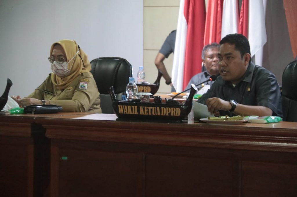 Tiga Ranperda Inisiatif DPRD Sulbar Disetujui Untuk Dibahas