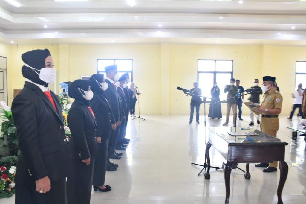 Tujuh Anggota KPID Sulbar Dilantik, Ali Baal : Ciptakan Tim Kerja Yang Solid