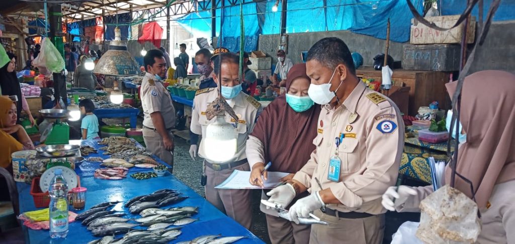 Pastikan Mutu Ikan Layak Konsumsi di Pasaran Selama Bulan Ramadhan, DKP Mamuju Bersama BPOM Sasar Sejumlah pasar