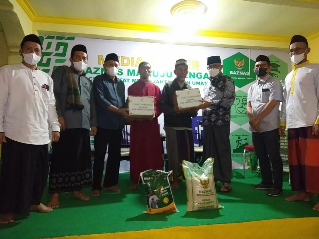 Baznas Mateng Salurkan Ribuan Paket Ramadhan