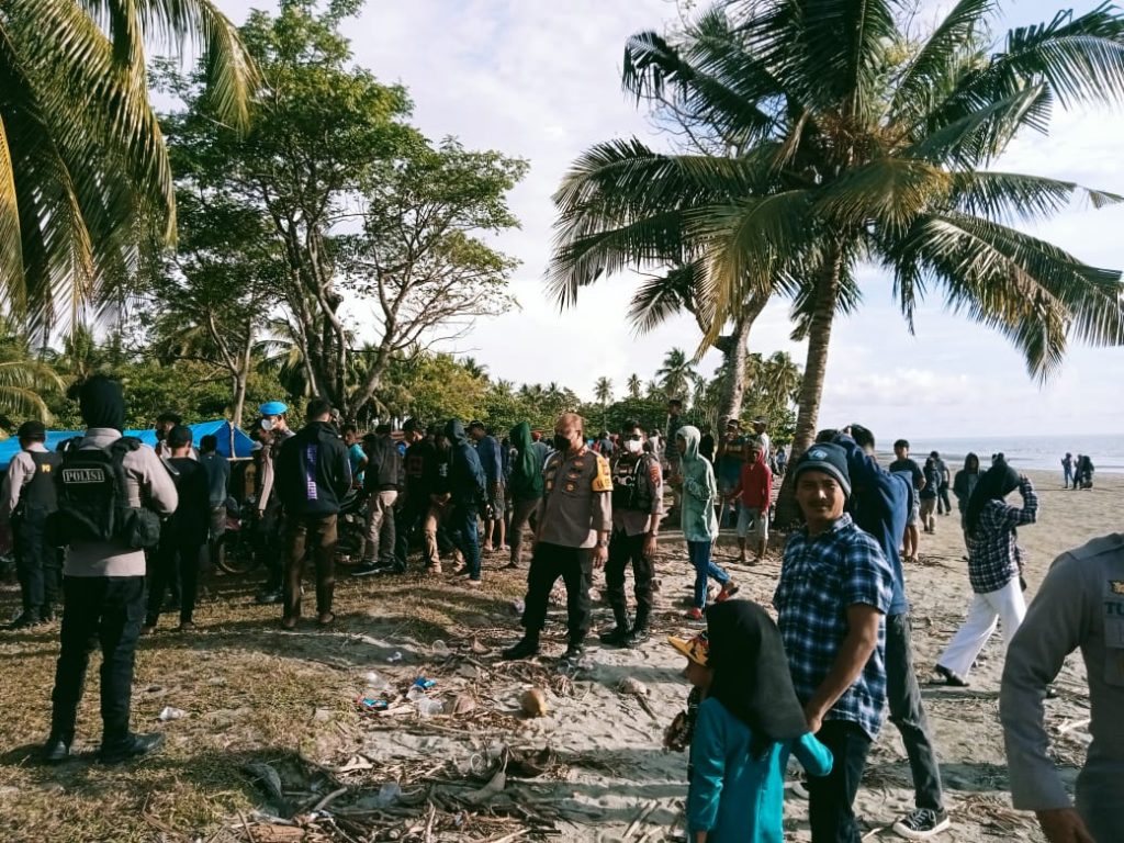 Polisi Bubarkan Balapan Liar di Wisata Pantai Kombiling