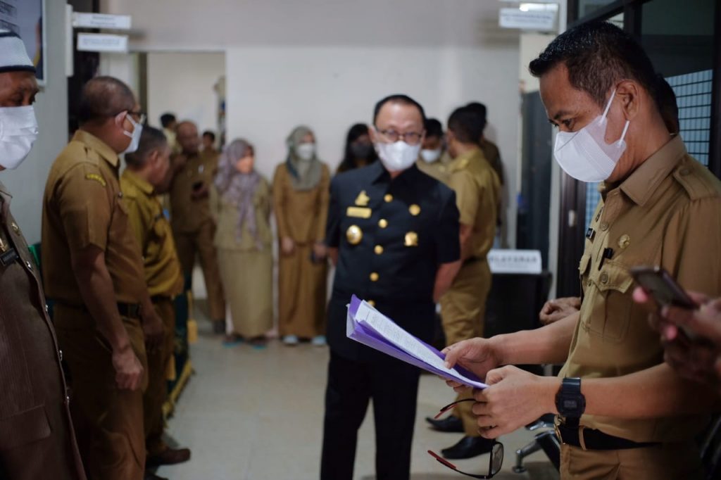 Pasca Libur Lebaran, Bupati Mamuju Tengah Gelar Sidak ke Sejumlah OPD