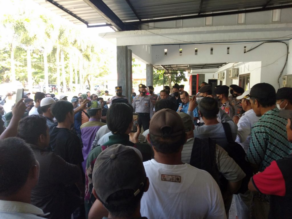 Petani Kelapa Sawit di Mamuju Tengah Kembali Gelar Unras