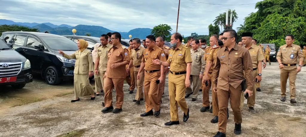 Maksimalkan Pelayanan, PJ Gubernur Sulbar Cek Kelayakan Randis OPD