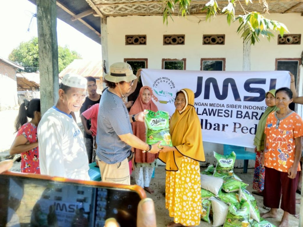 JMSI Sulbar Salurkan Bantuan Untuk Korban Bencana Banjir di Kalukku Mamuju