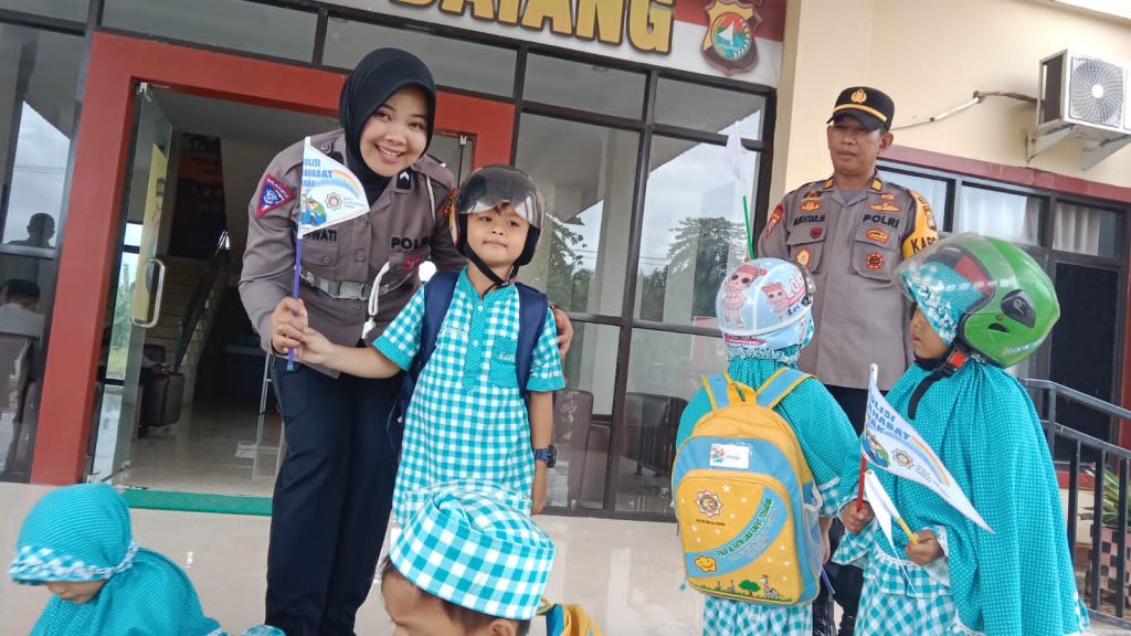 Kenalkan Tugas Kepolisian Sejak Dini, Polres Mateng Terima Kunjungan Anak-anak PAUD