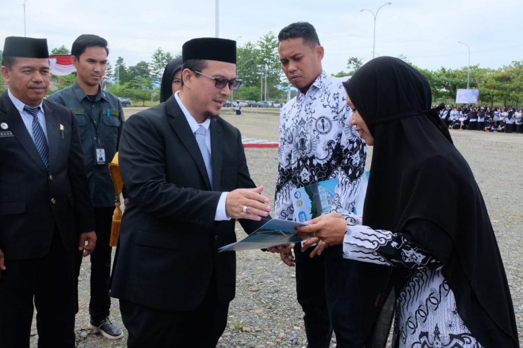 Peringatan HGN, Arsal : Guru Mempunyai Tanggung Jawab Besar Menjadikan Murid-muridnya Insan Yang Bermoral dan Berakhlak Mulia