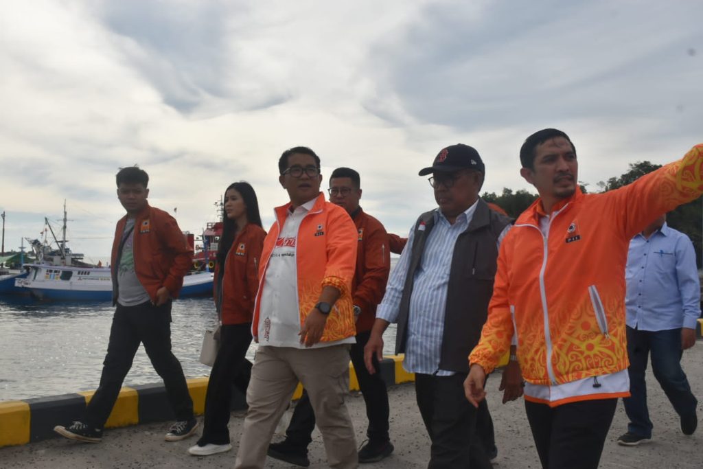 Kembangkan Potensi Pelabuhan Sulbar, Akmal Libatkan PII