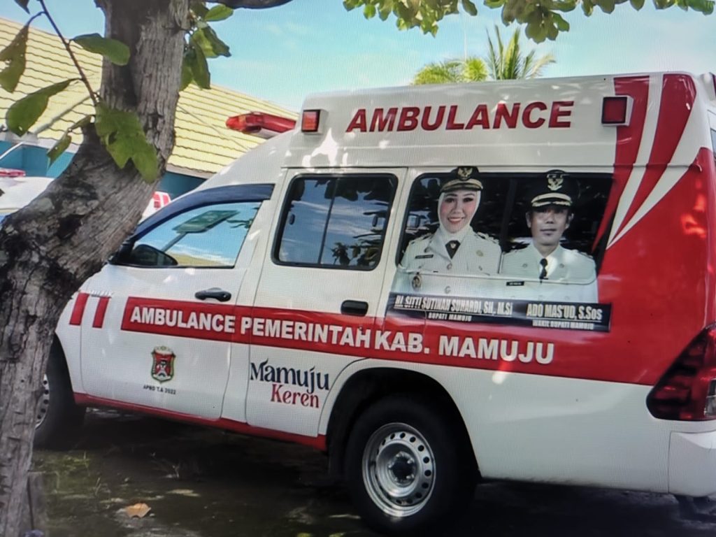 Serahkan Bantuan Mobil Ambulance, Sutinah Titip Pesan Moral Yang Menohok