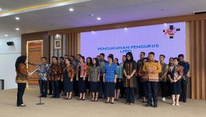 Pengurus LPPD Dikukuhkan, Ini Harapan Sutinah Suhardi