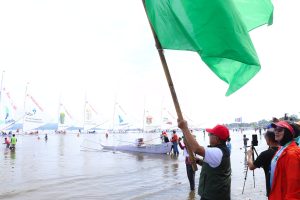 Muhammad Idris Lepas Sandeq di Etape Lima Sandeq Heritage Festival 2024