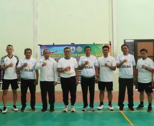 Lepas Kontingen Sulbar menuju Turnamen Badminton Korpri di Sulsel, Ini Kata Idris