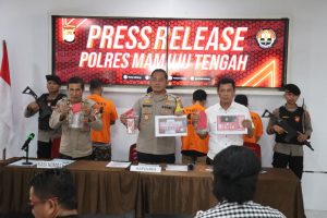 Polisi Berhasil Tangkap 4 Tersangka dan Sita 18,96 Gram Sabu