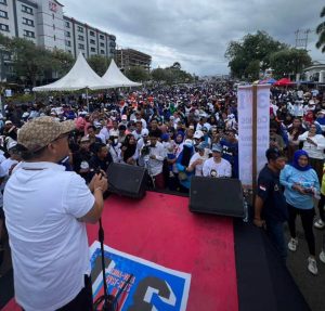 Ribuan Warga Hadiri Senam Bersama Cagub Nomor Urut 3 Dan Cabup Nomor Urut Satu