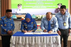 Pemkab Mamuju Dan Kejari Mamuju Teken MoU Penanganan Hukum Bidang Perdata Dan TUN