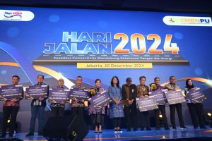 Kado Akhir Tahun, PUPR Sulbar Raih Penghargaan Dari Kementrian PUPR