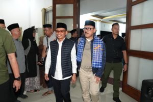 Sahur di Polman dan Salat Subuh di Majene, SDK Ajak Masyarakat Saling Mendoakan Untuk Sulbar Lebih Baik