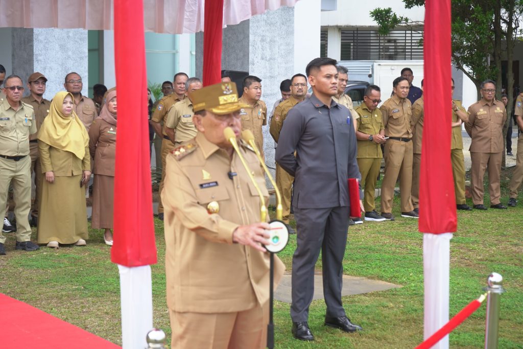 Apel Perdana Pasca Cuti Lebaran, Wagub : Tunjukkan ASN Sulbar Disiplin dan Bertanggung Jawab