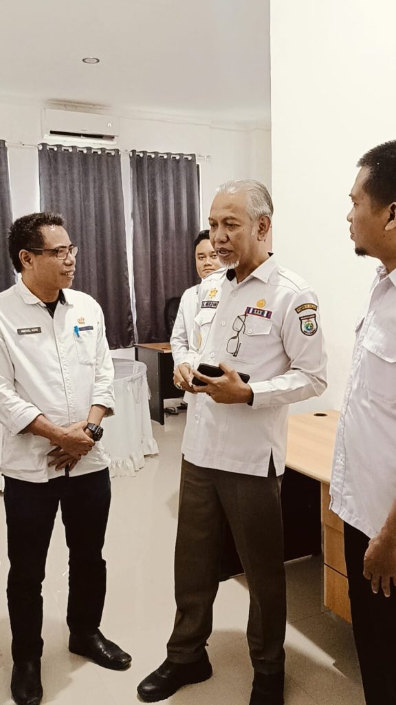 Pacu Kinerja OPD Ala Plh Sekprov Sulbar Melalui Gerakan Sapaan dan Obrolan Pagi