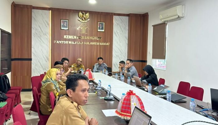 Pastikan Regulasi Tepat Sasaran, Biro Hukum Sulbar Kawal Harmonisasi Ranperbup Organisasi dan Dana Desa Polman