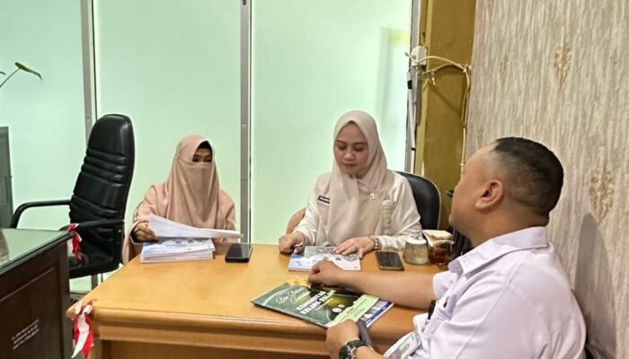 Permudah Akses Investor, DPMPTSP Sulbar Sebar Buku “Top Investment 2025” sebagai Peta Peluang Daerah